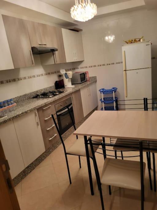 Rare Appartement De Vacances Tânger Exterior foto